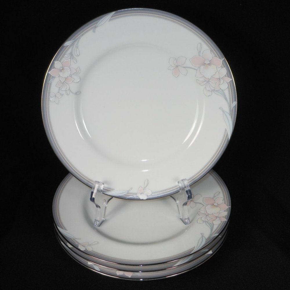 4 beautiful salad plates. Noritake 3788 Evening Mood